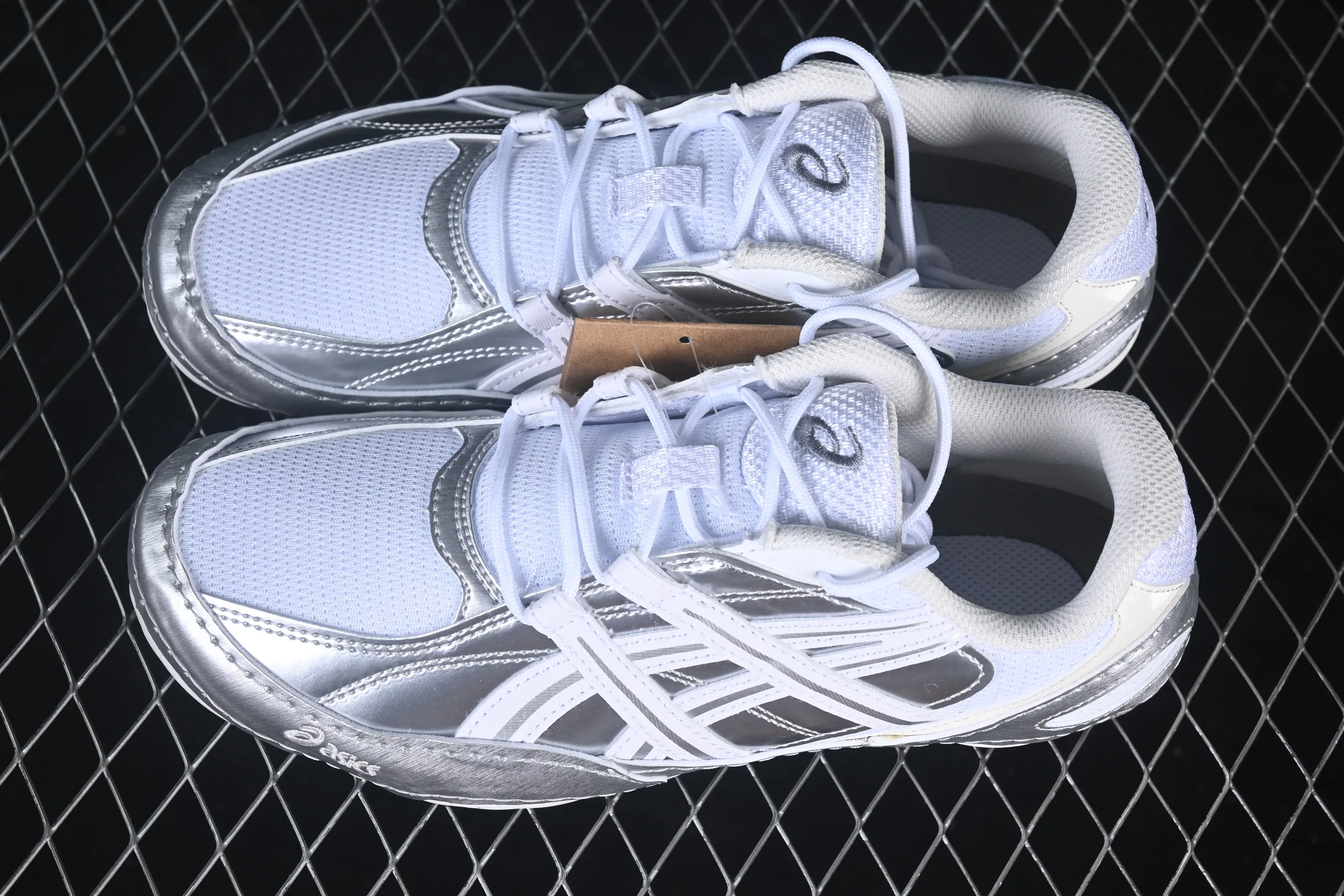 All categories Asics Asics series Asics Hypersync C version Asics Hypersync fashion retro breathable lightweight thin-soled moral training shoes 1203A879-100